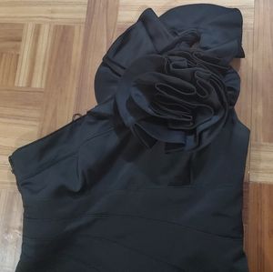 Black Dress Size 6 Drop Shoulder Adrianna Papell